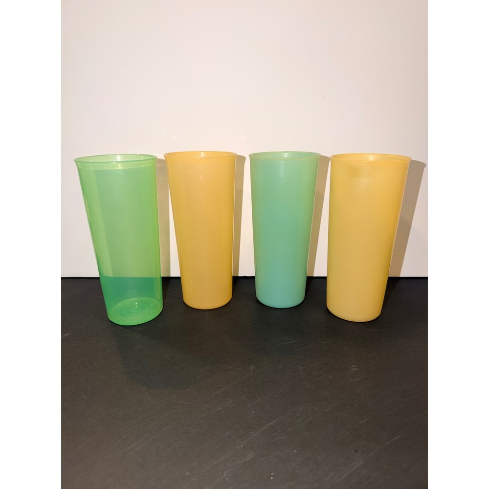 4 Vintage Rubbermaid Plastic Cups Tumblers 16oz Green Yellow Retro Cups USA
